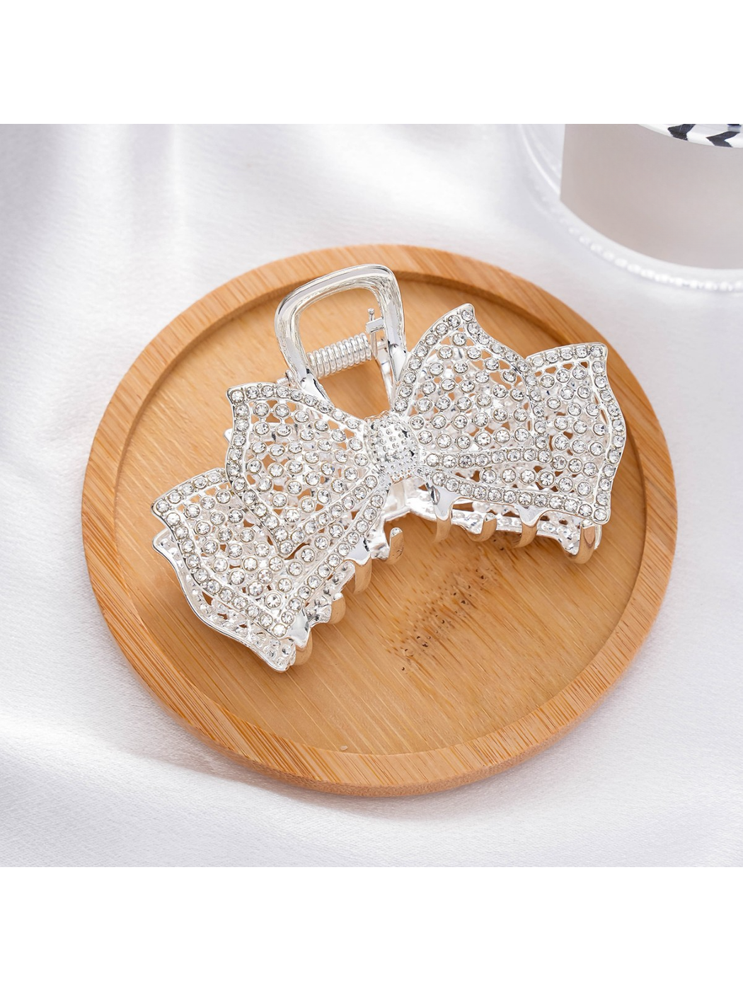Beau - Bow Shape Rhinestone Detail Hair Claw Clip