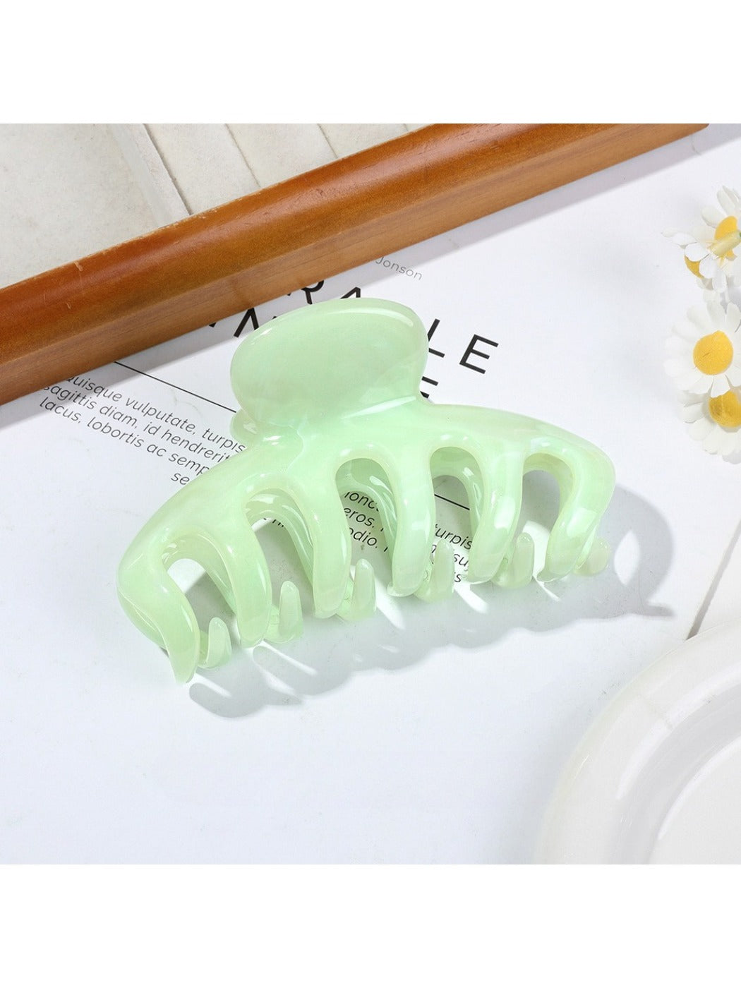 Beau - Marble Pumpkin Shaped Hair Claw Clip