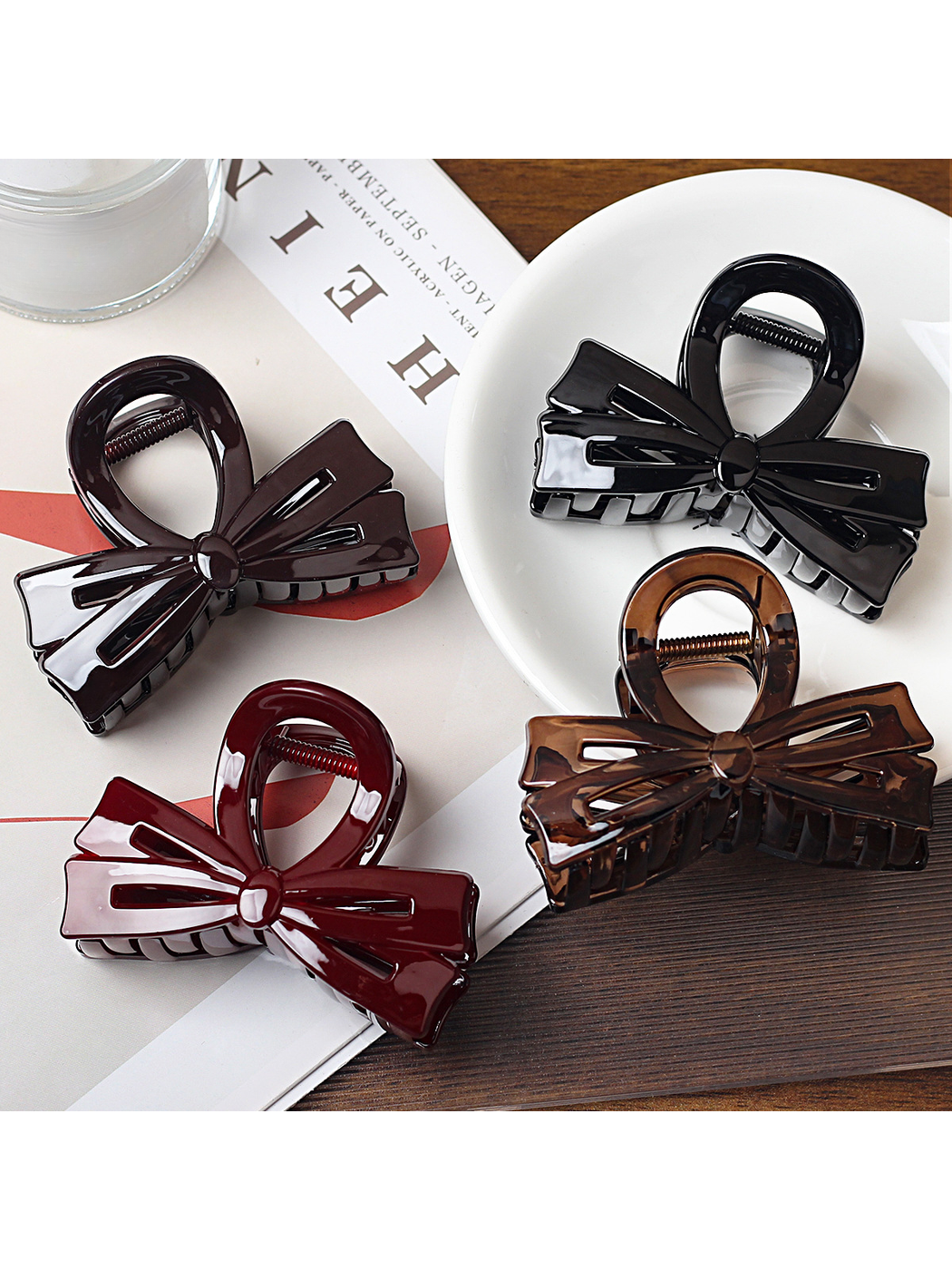 Beau - Medium Bow Accent Plastic Hair Claw Clip