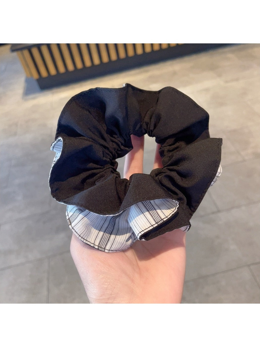 Gifty - Color-Blocked Double-Layer Scrunchie