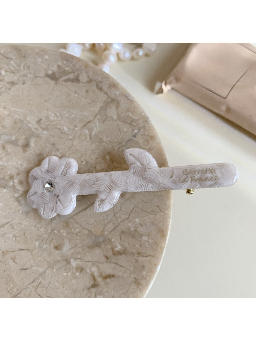 Beau - Simple Floral Acetate Hair Clip