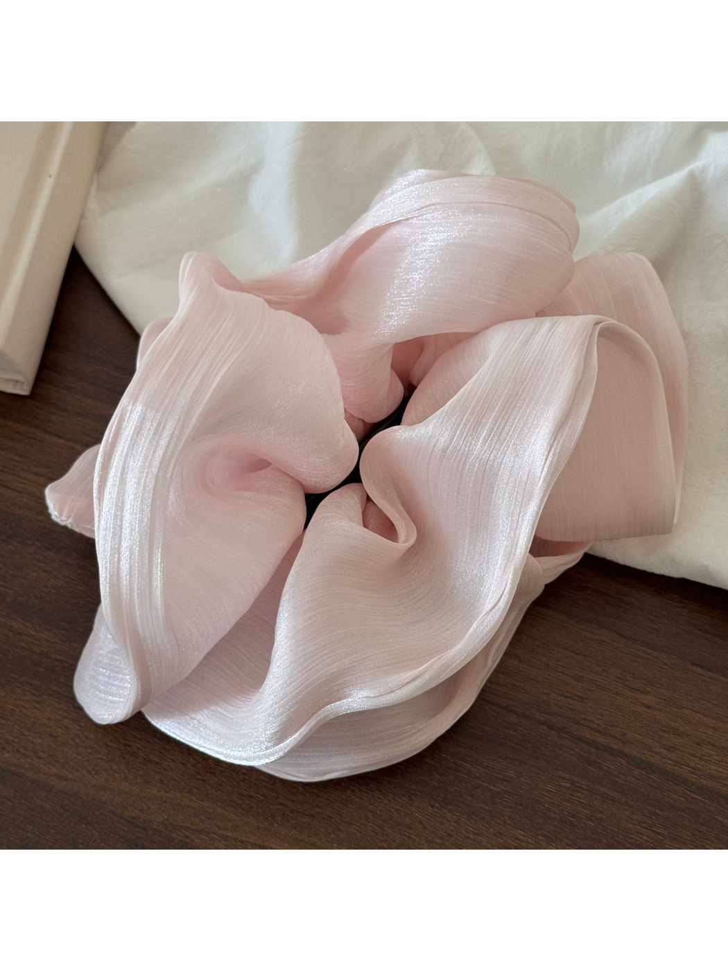Beau - Glossy Sheer Irregular Ruffle Banana Clip