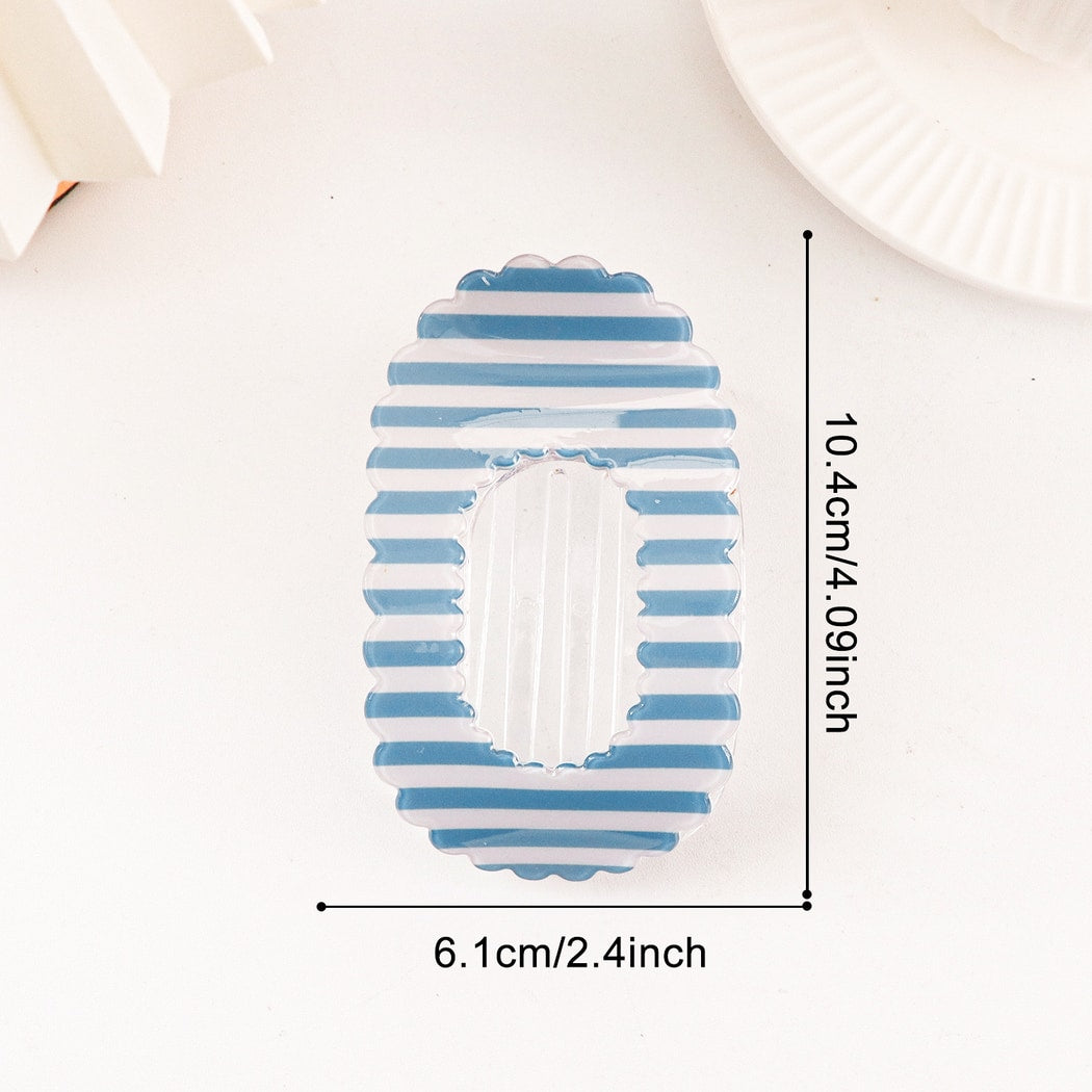 Beau - Oval Shaped Openwork Claw Clip