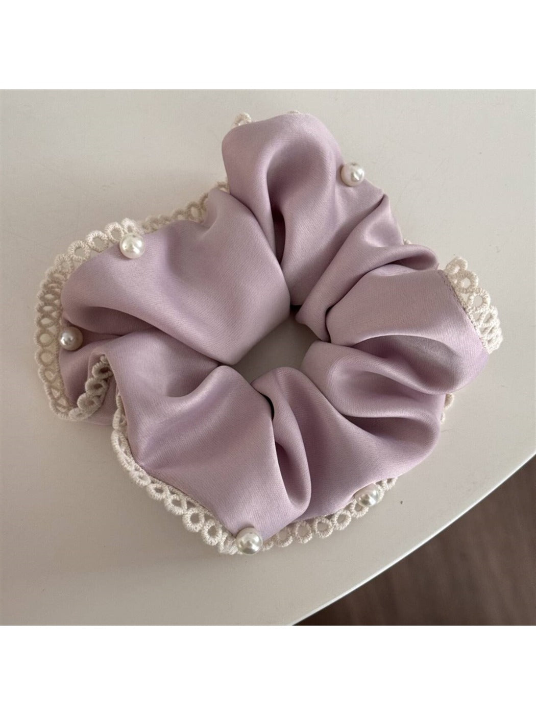 Gifty - Chic Versatile Satin Scrunchie