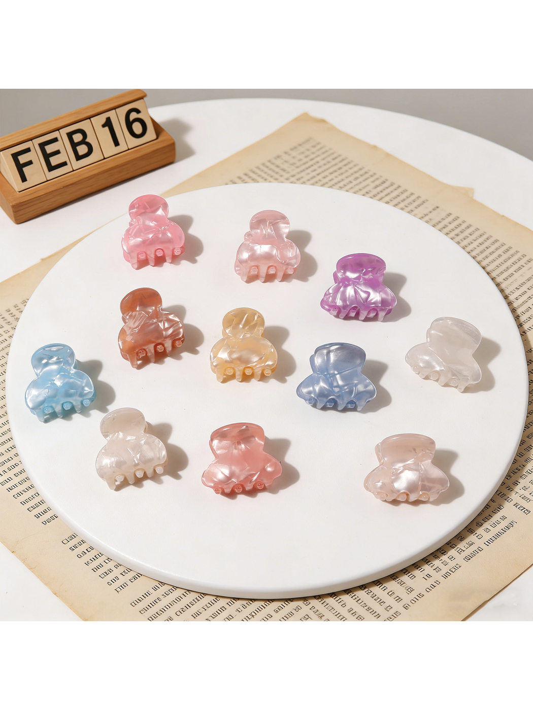 Beau - Glossy Mini Textured Hair Styling Claw Clip