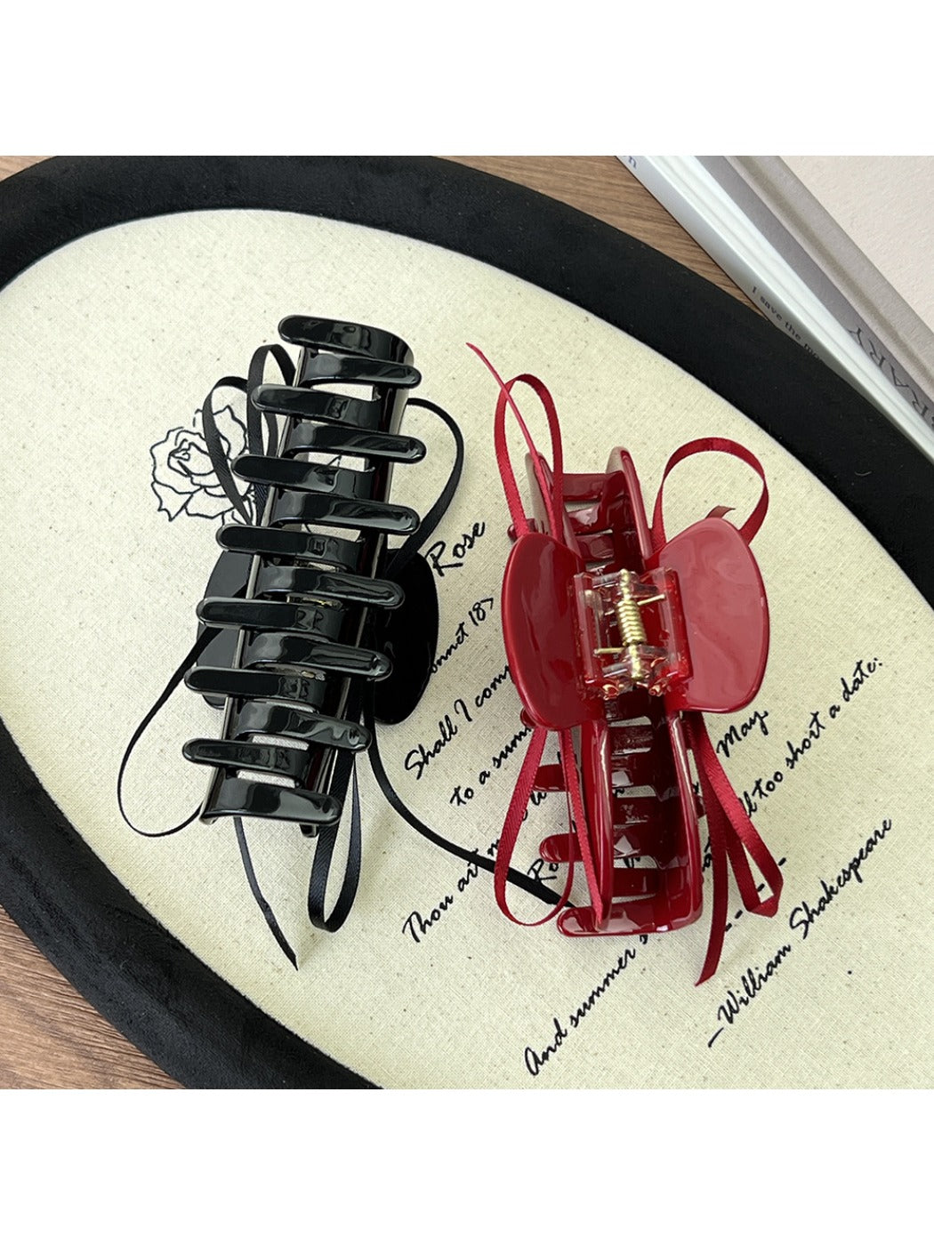 Beau - Elegant Crescent Hair Claw Clip