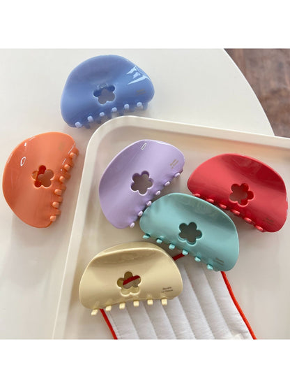 Beau - Hollowed-Out Flower-Shaped Hair Clip