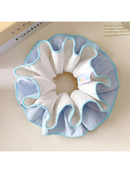 Blue double layer scrunchie styled with casual outfit