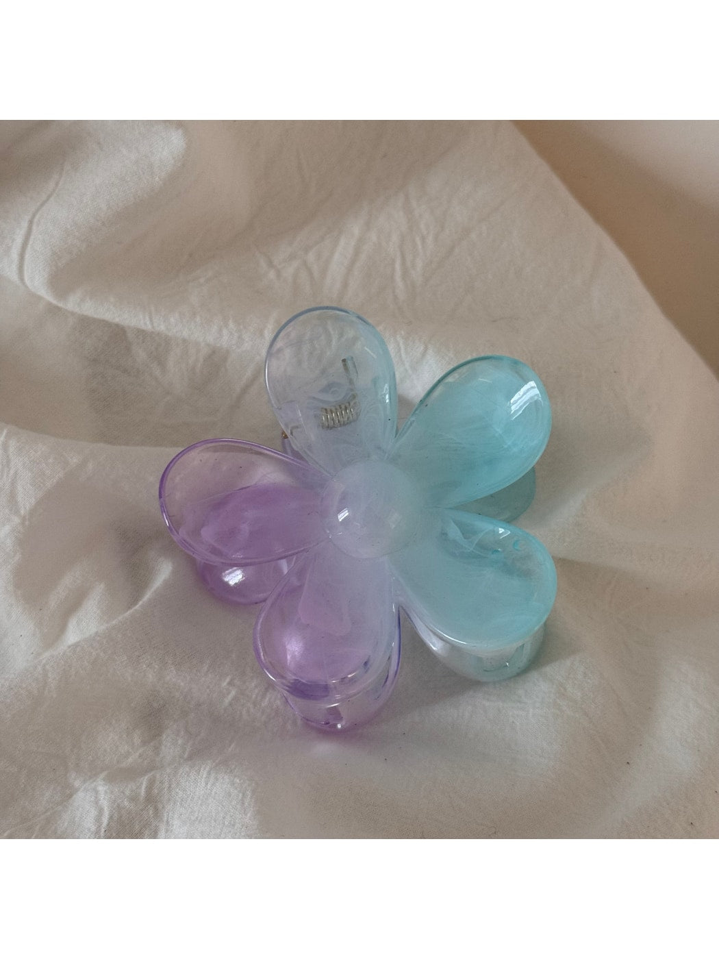 Beau - Women's Plastic Alloy Star Hair Claw Clip