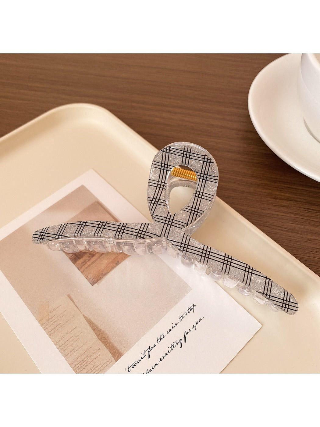 Beau - Transparent Grid Hair Clip