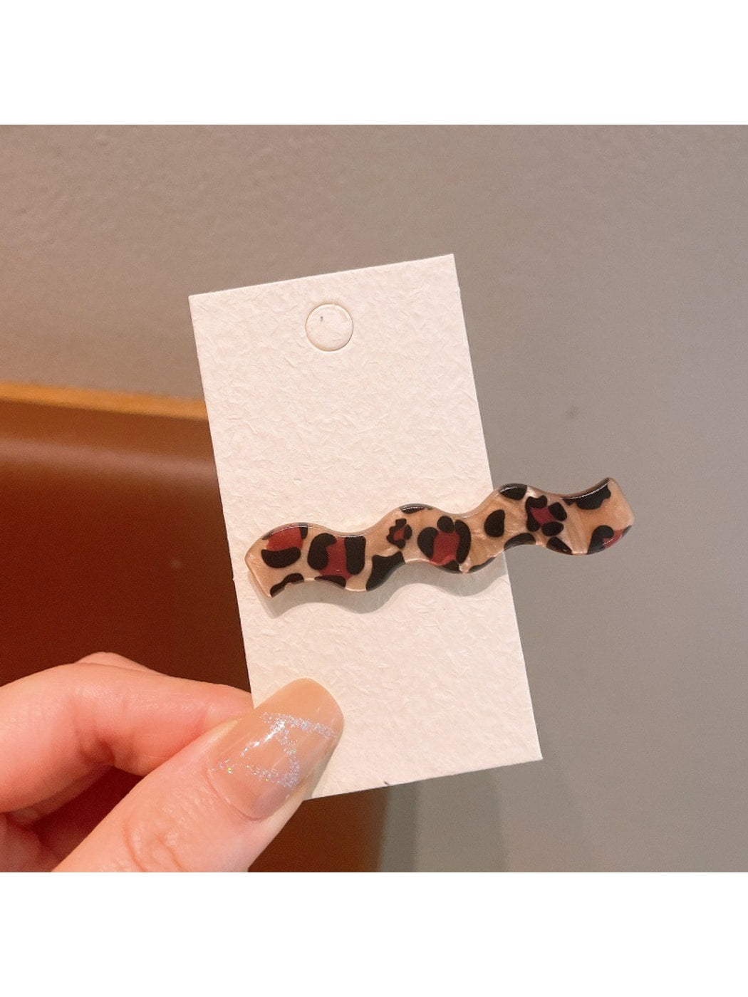 Beau - Leopard Print Oval Duckbill Women's Hair Clip