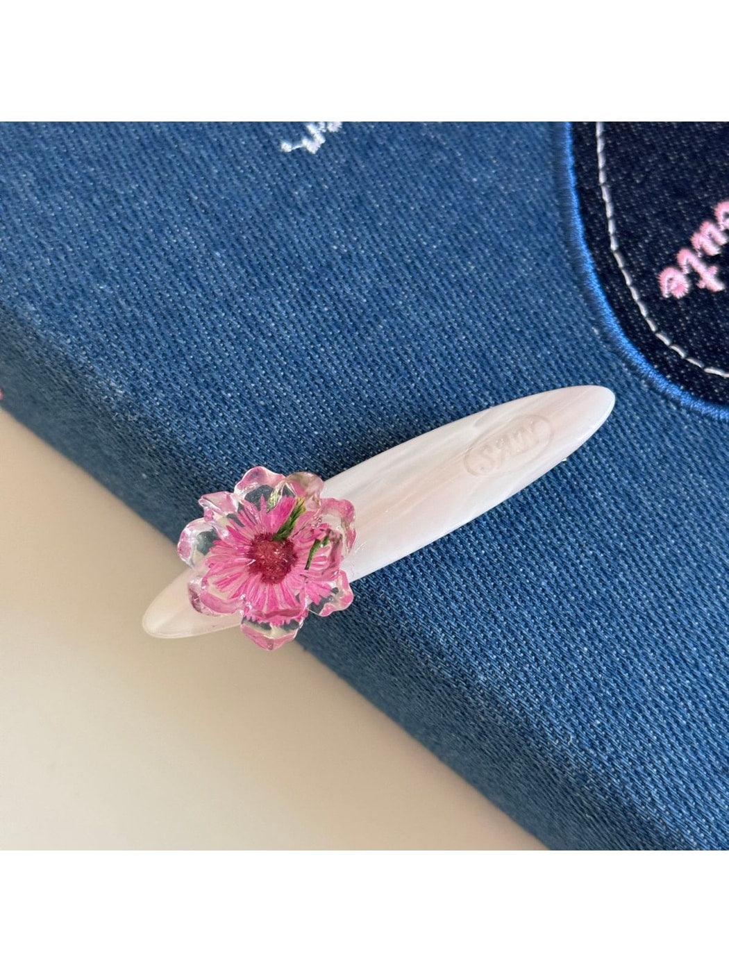 Beau - Acetate Flower Duckbill Side Hair Clip