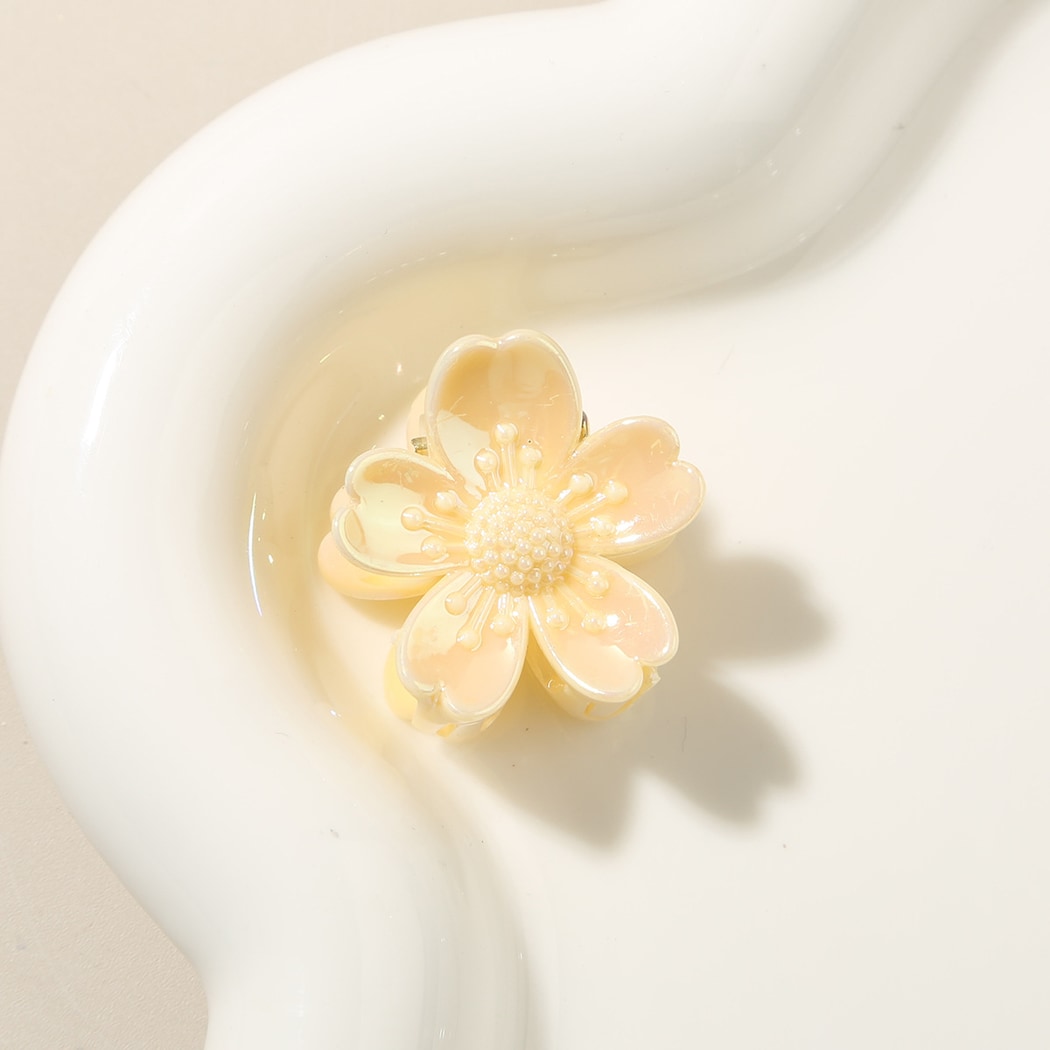 Beau - Cute Floral Petal Design Hair Claw Clip