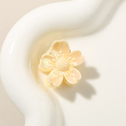 Beau - Cute Floral Petal Design Hair Claw Clip