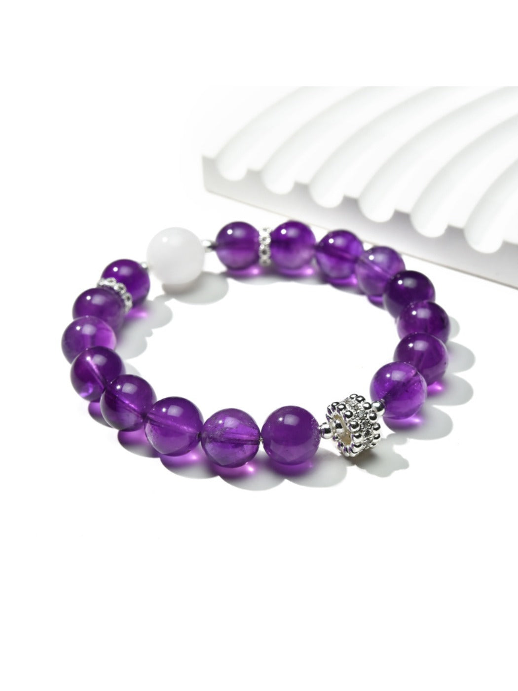 Side view of Lovra vintage crystal beaded bracelet showing bead details