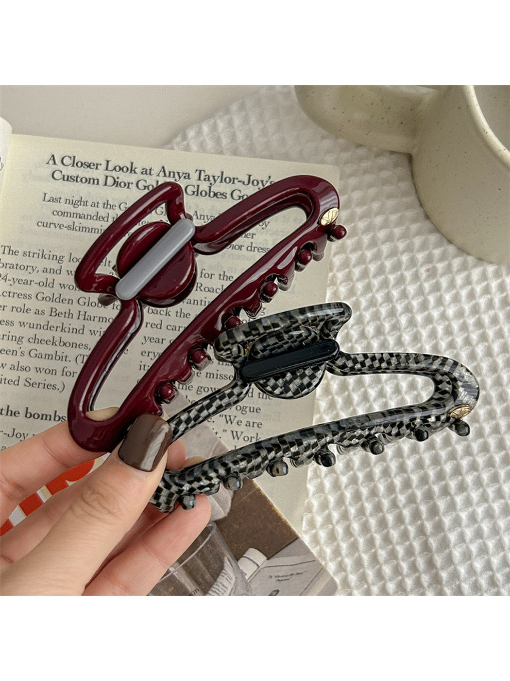 Beau - Geometric Hollow Acetate Alloy Claw Clip
