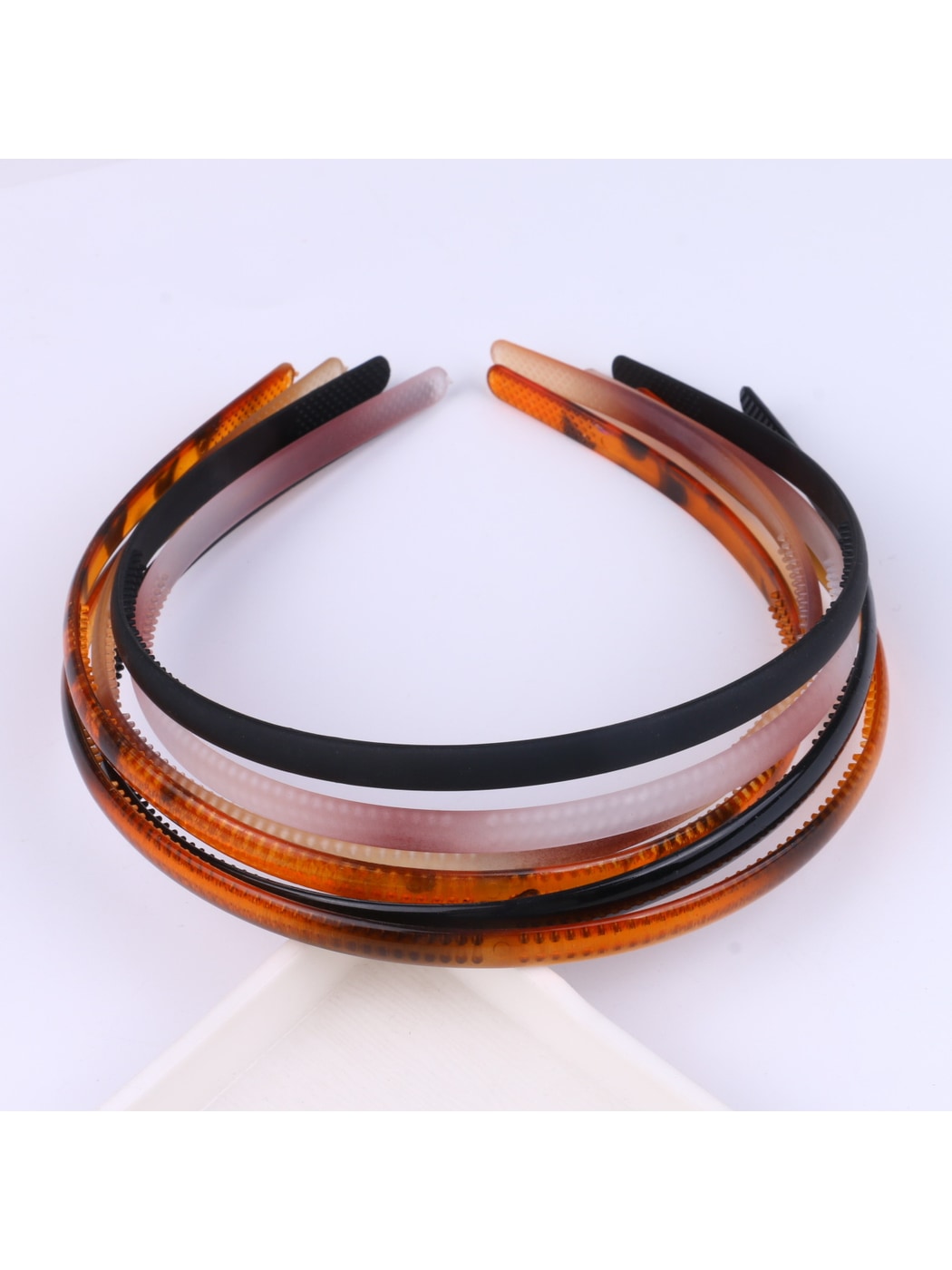 Gifty - Slim Line Round Form ABS Teeth Styling Headband