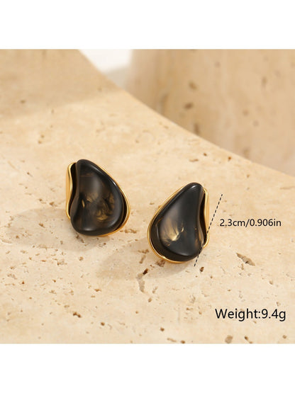 Earedge - Elegant Amber-Toned Earrings