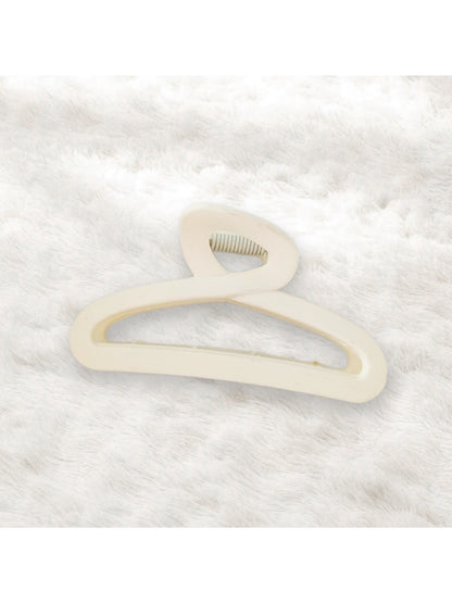 Beau - Matte Hollow Geometric Plastic Hair Claw Clip