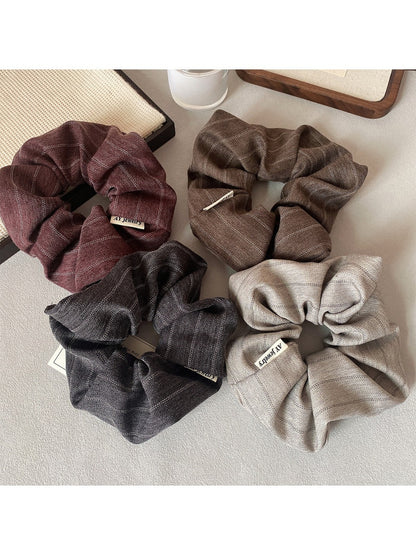 Gifty - Versatile Fabric Striped Scrunchie