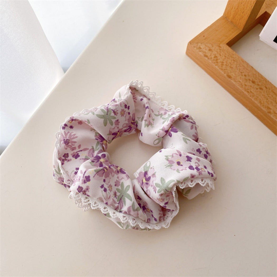 Gifty - Colorful Floral Pattern Lace Edge Scrunchie