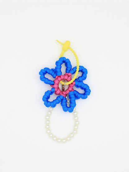 Keypus - Carrot Flower-Shaped Keychain