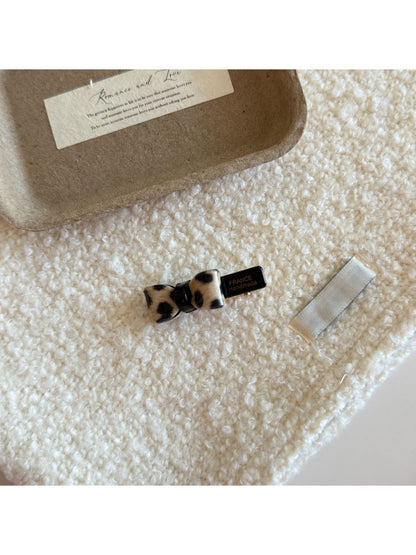 Beau - Cute Bow-Shaped Side Hair Clip