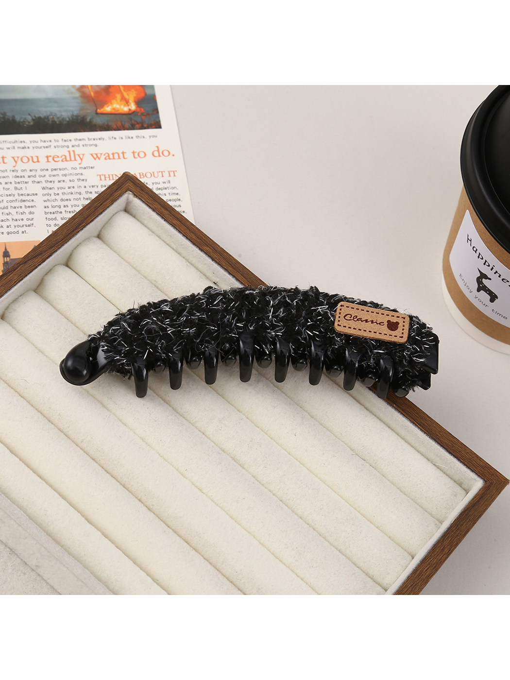Beau - Soft Texture Banana Clip