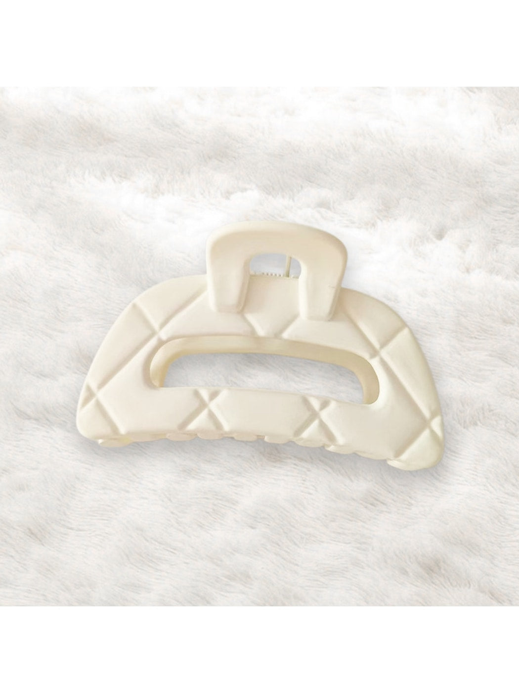 Beau - Geometric Hollow Out Plastic Alloy Claw Clip