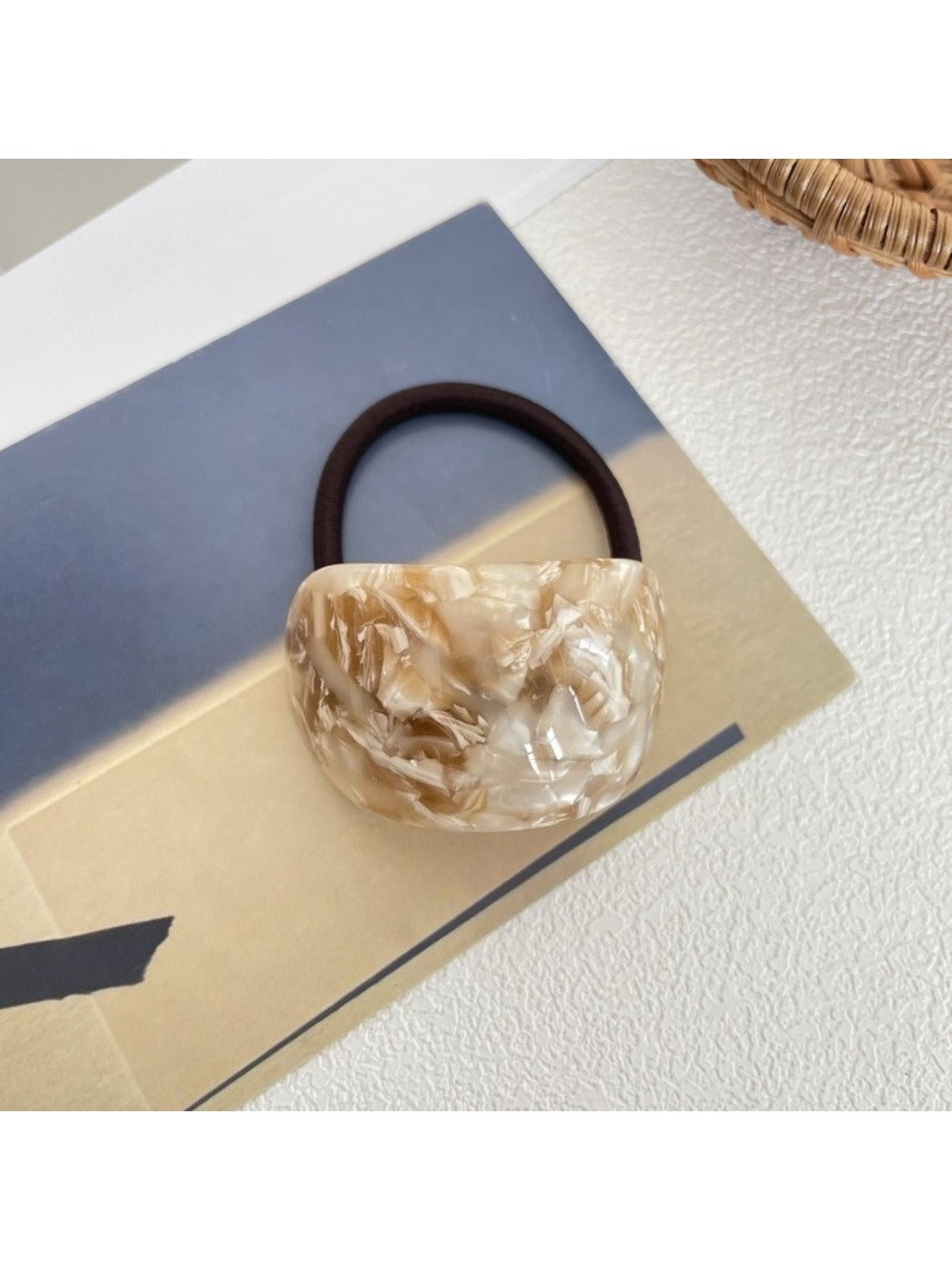 Gifty - Elegant Oval Shaped Hair Tie