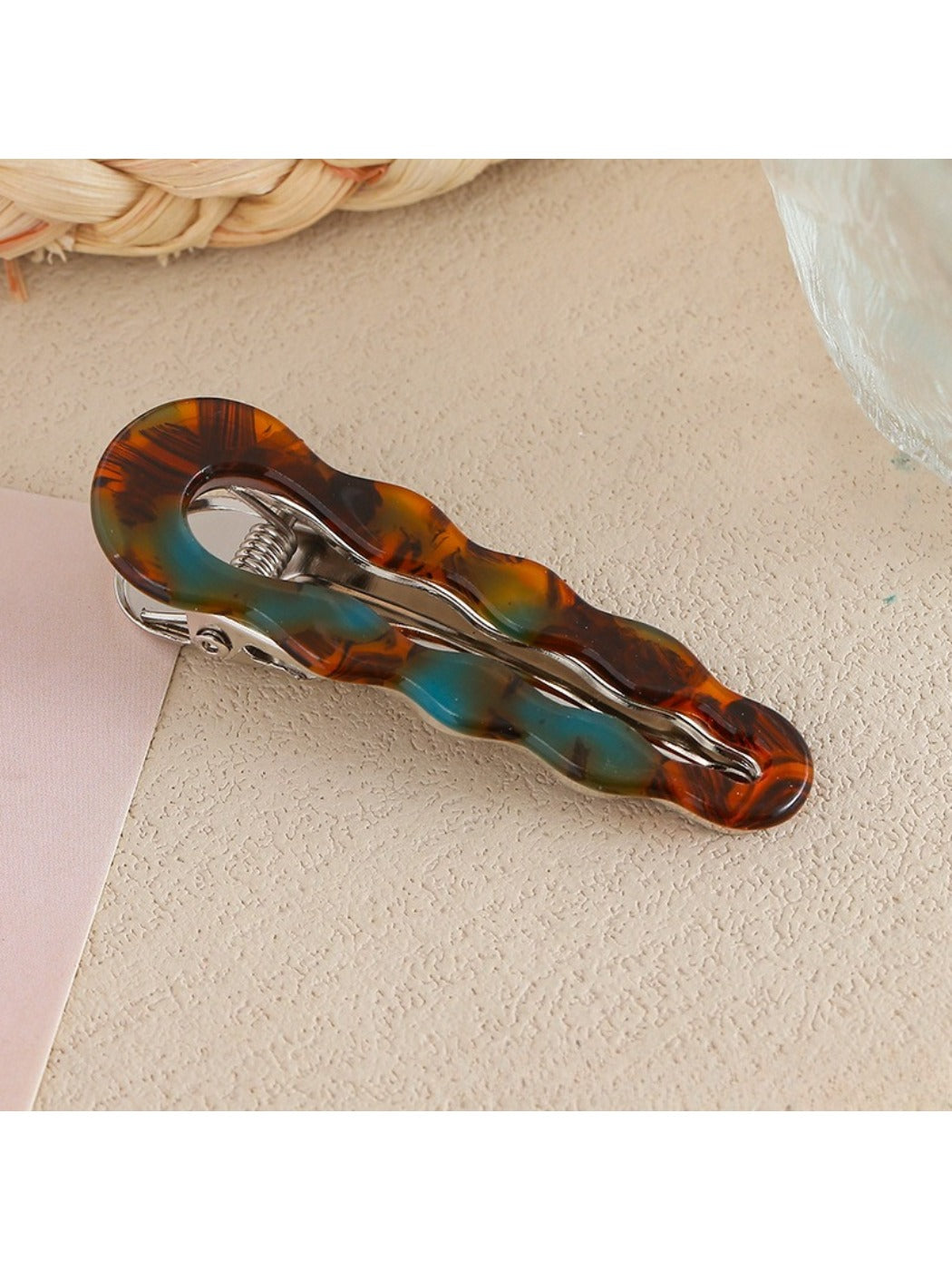 Beau - Spring Summer Wavy Shaped Hair Clip