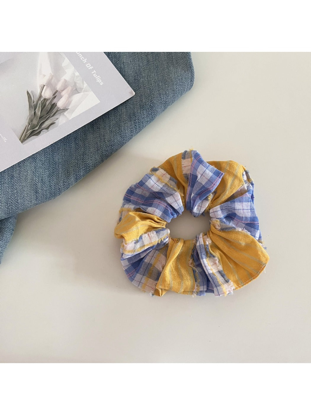 Gifty - Sweet Simple Plaid Scrunchie