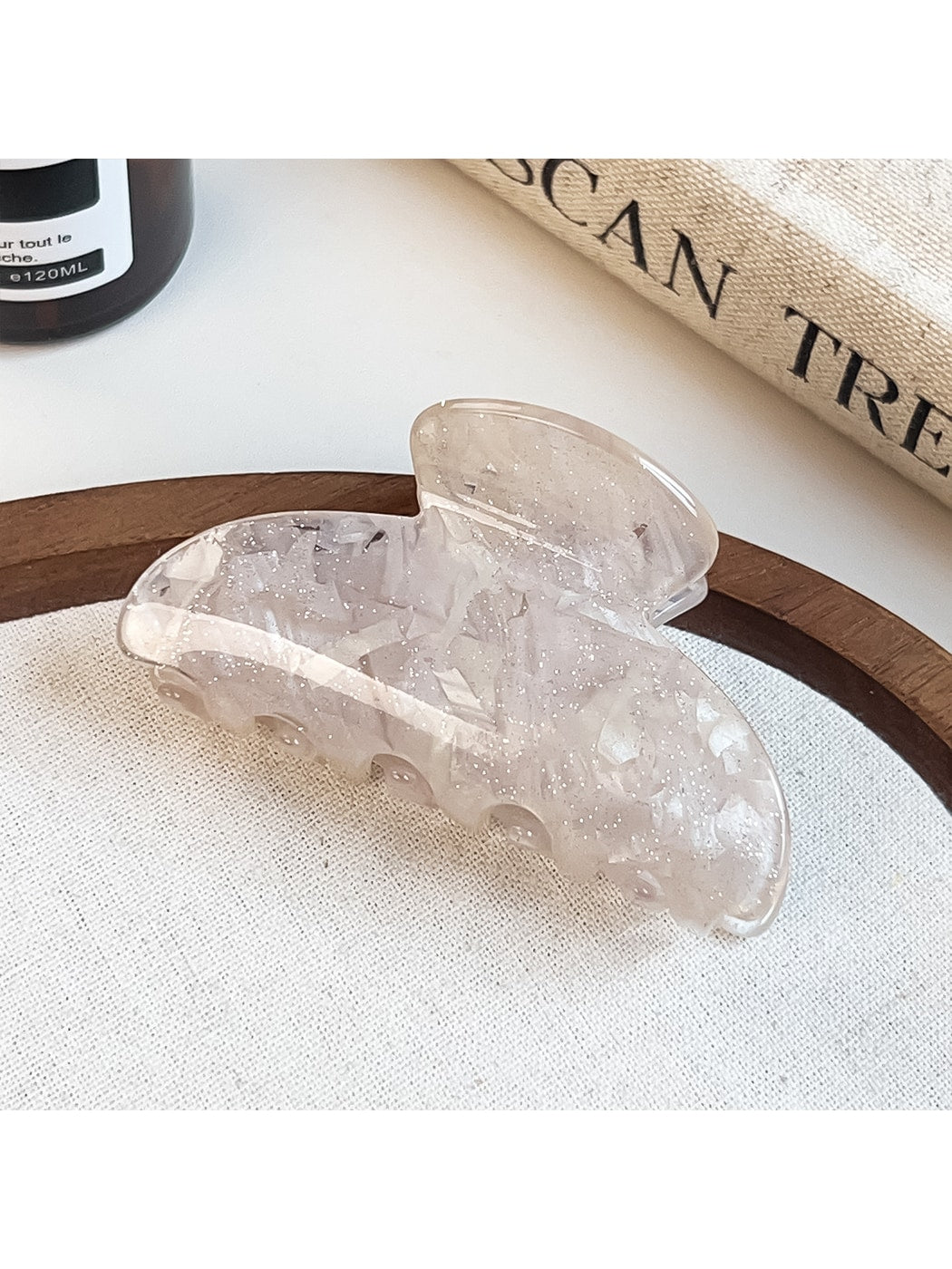 Beau - Glossy Geometric Acrylic Hair Styling Claw Clip