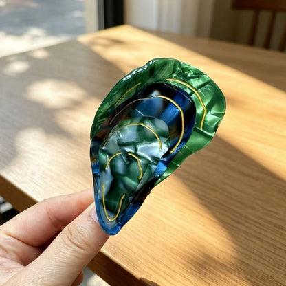 Beau - Marine Style Oyster Form Claw Clip
