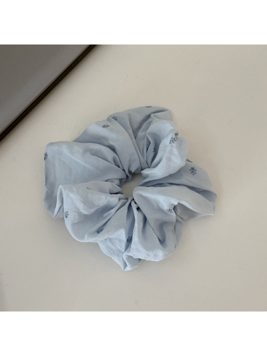 Gifty - Simple Floral Print Polyester Hair Scrunchie