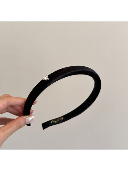 Gifty - Women's Slim Heart Detail Polyester Headband