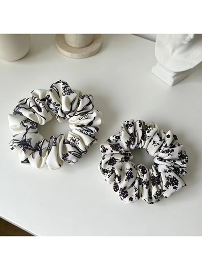 Gifty - Ink Wash Floral Print Polyester Scrunchie