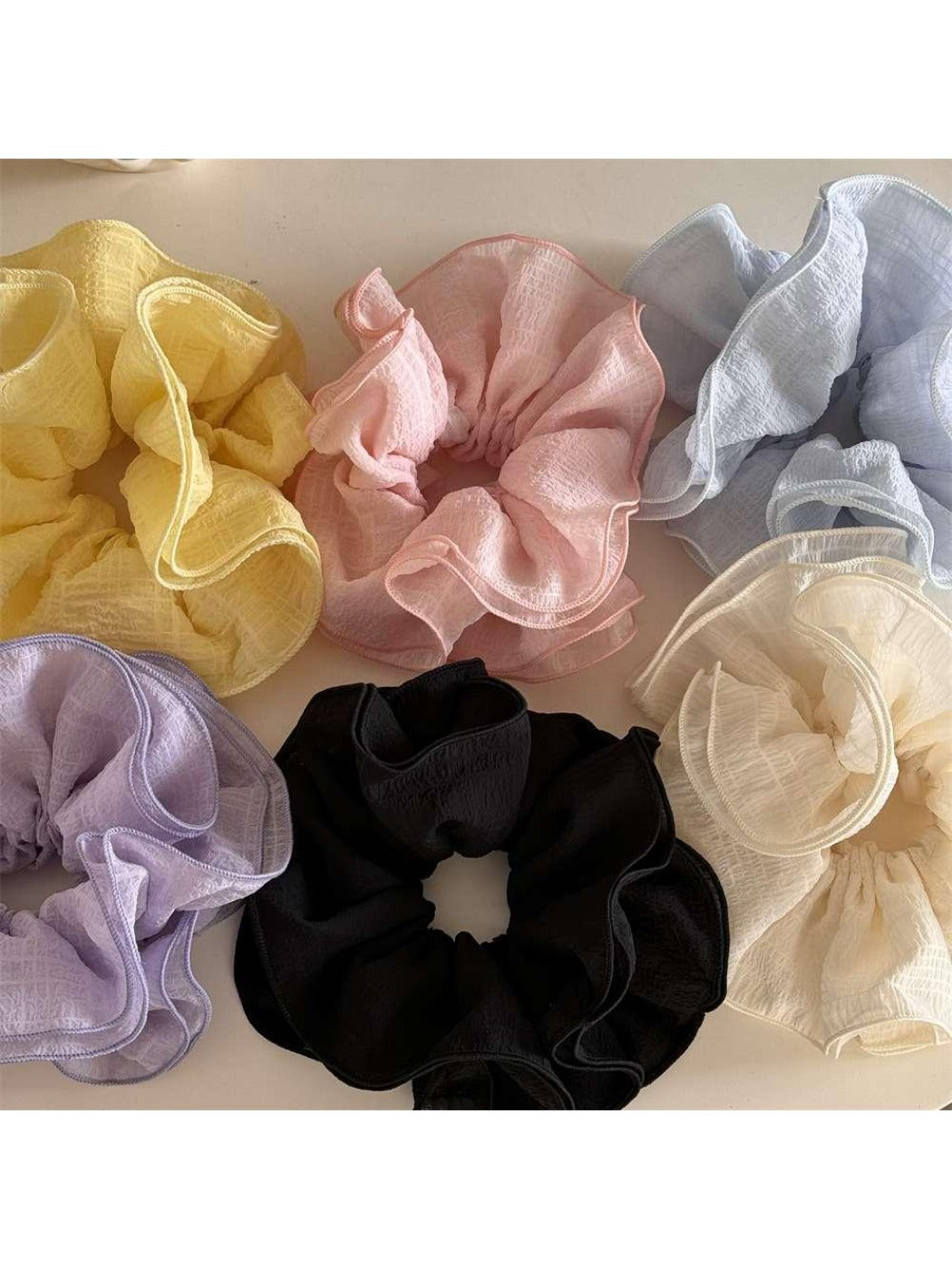 Gifty - Spinning Lace Hair Loop