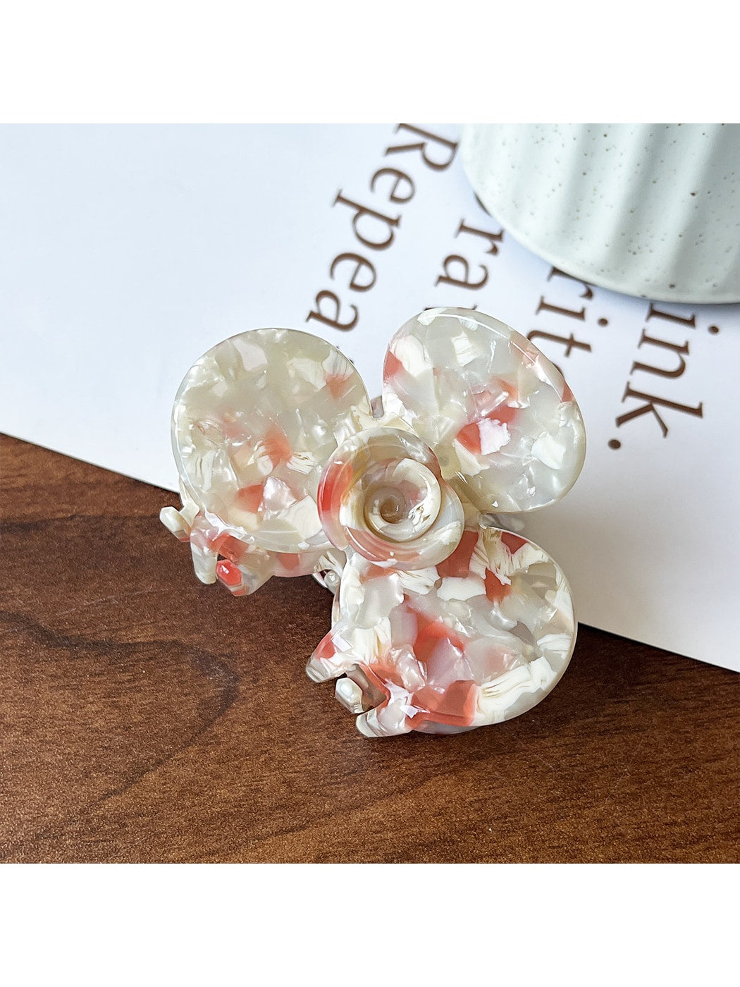 Beau - Geometric Flower Acetate Fiber Hair Claw Clip