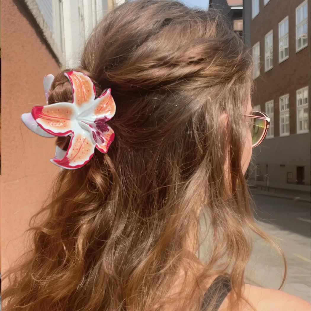 Beau - Bright Flower Shaped Cute Claw Clip