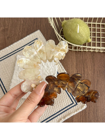 Beau - Elegant Petal Shaped Hair Claw Clip