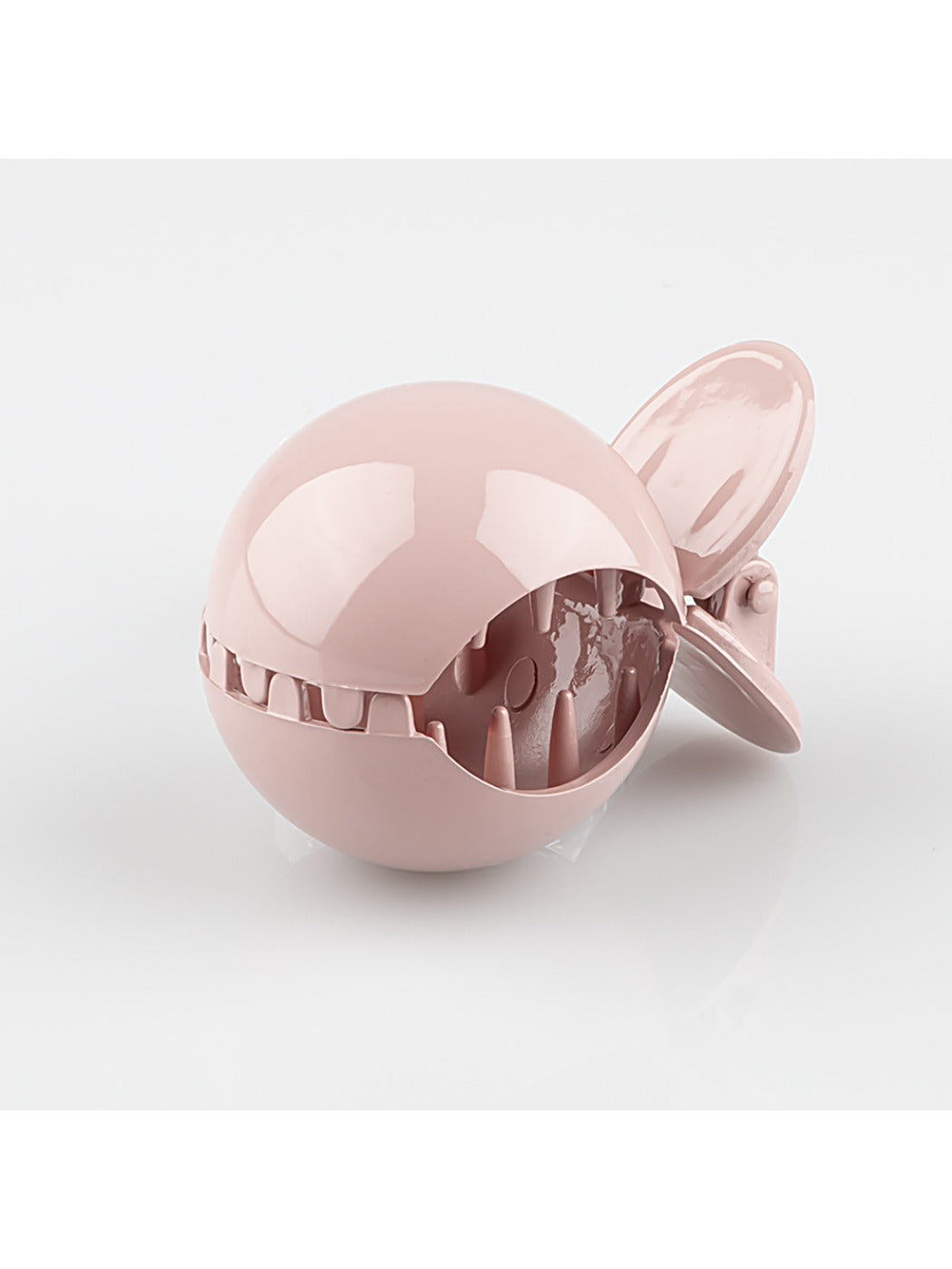 Beau - Cute Solid Color Fish Shaped Claw Clip