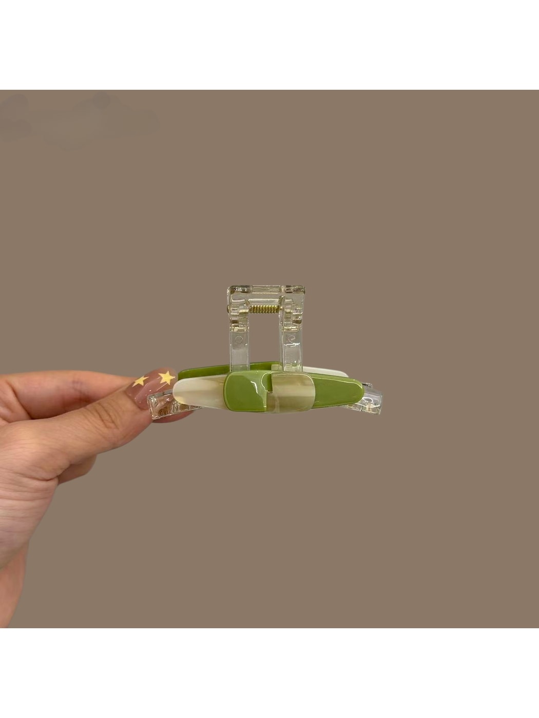 Beau - Geometric Line Detail Plastic Side Bangs Claw Clip