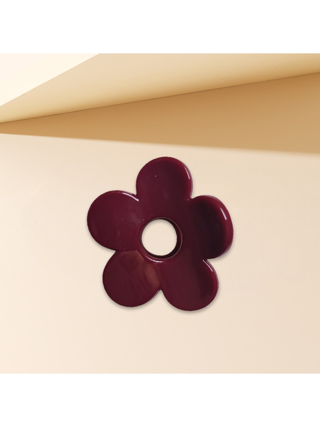 Beau - Chic Glossy Flower Shape Plastic Claw Clip