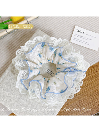 Gifty - Romantic Lace Floral Hair Circle