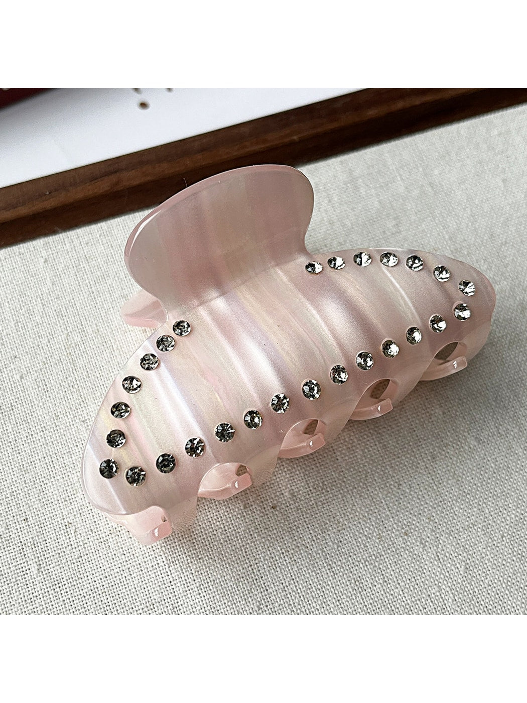 Beau - Glossy Geometric Acetate Fiber Hair Claw Clip