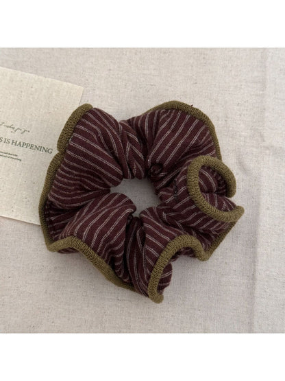 Gifty - Simple Bow Striped Scrunchie