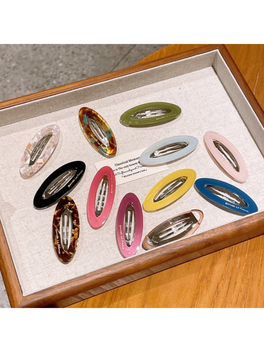 Beau - Oval-Shaped Openwork Hair Clip