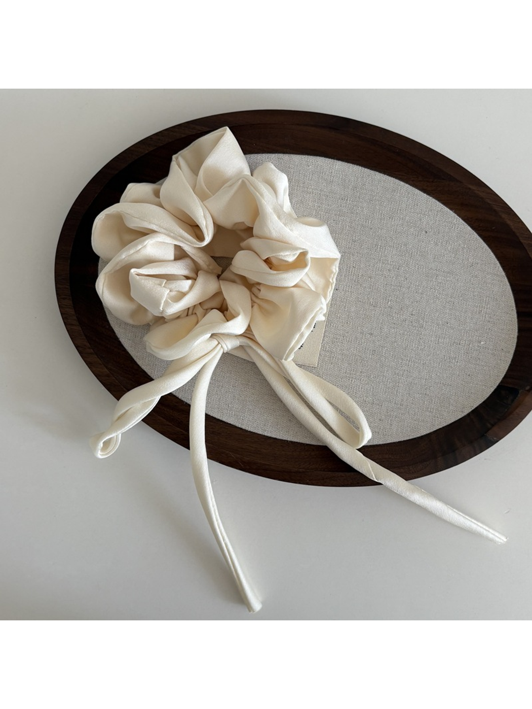 Gifty - Satin Bow Ribbon Oversized Scrunchie