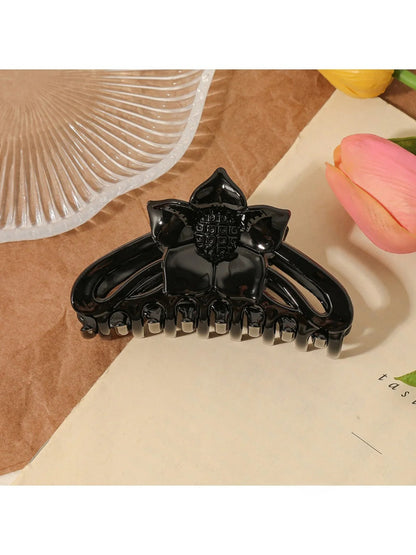 Beau - Elegant Flower Shaped Long Strip Claw Clip